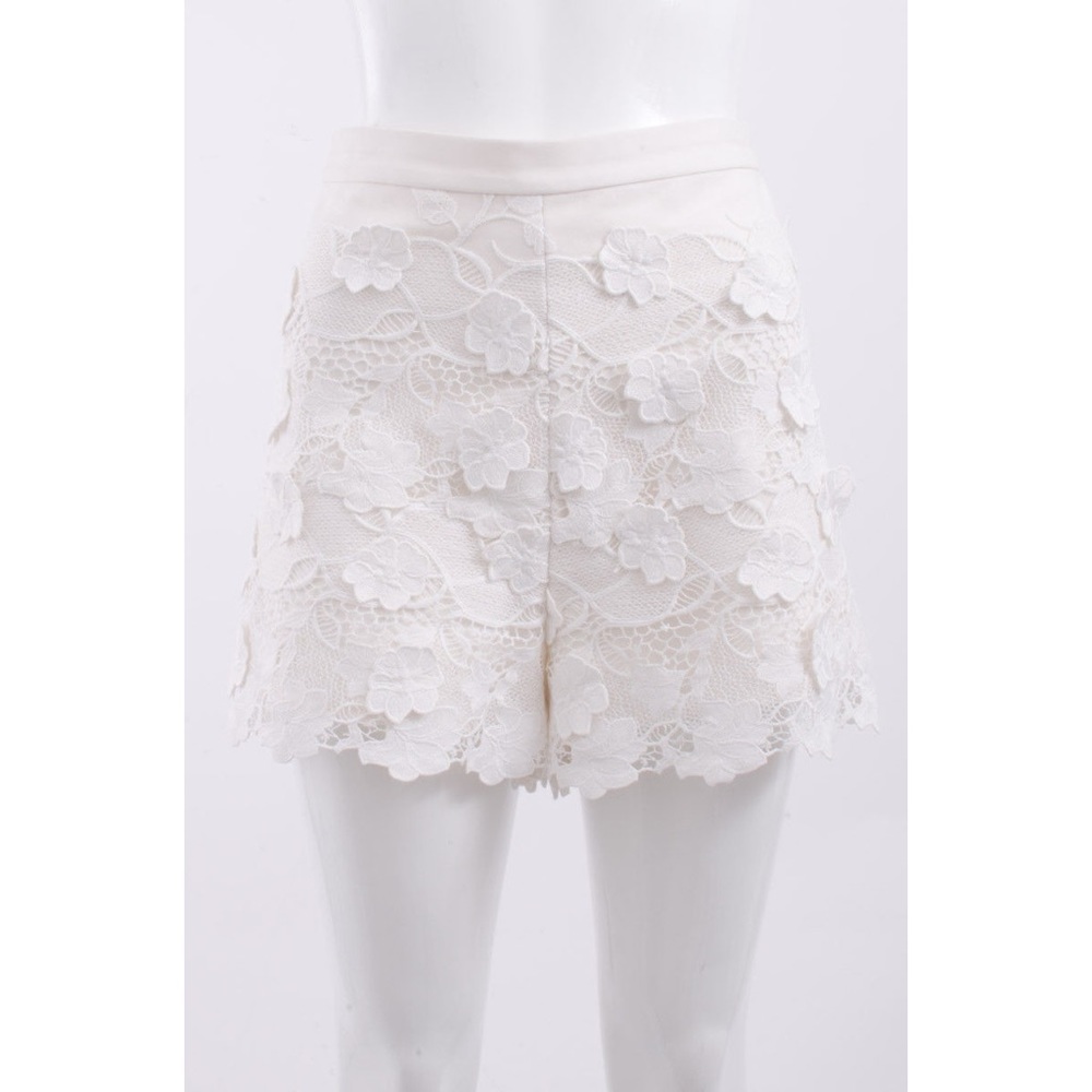 White lace high waisted shorts